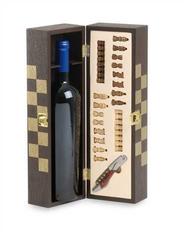 Coffret verni brun "Echec " avec 1 tire-bouchon - 1 bout.